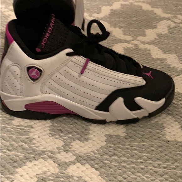 Nike shoes - Picture 3 of 12